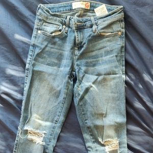 Guess jeans with ankle zipper detail size 24